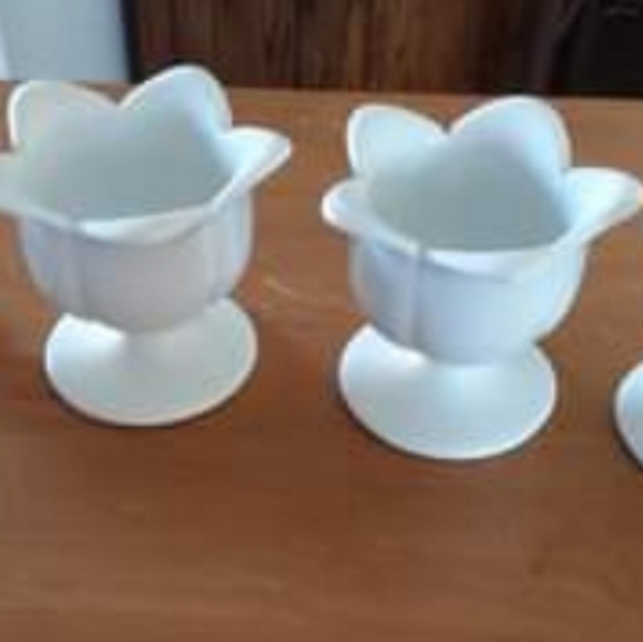 Tulip shaped Candle Holders - Picture 2 of 2